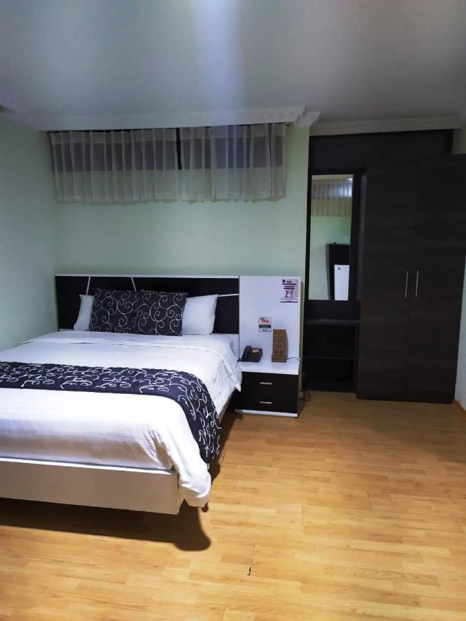 La Kapital Hotel Ambato Eksteriør bilde