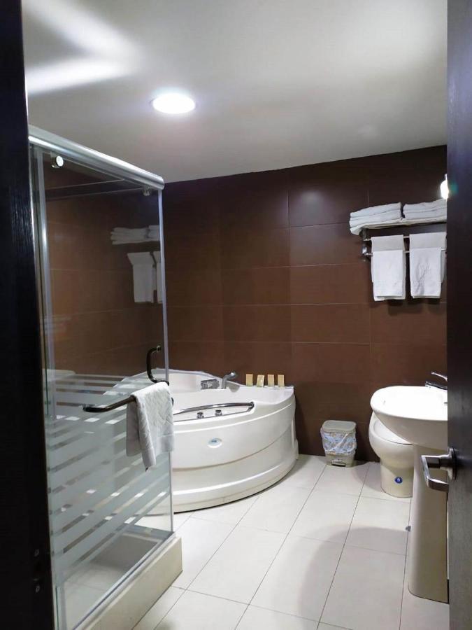 La Kapital Hotel Ambato Eksteriør bilde